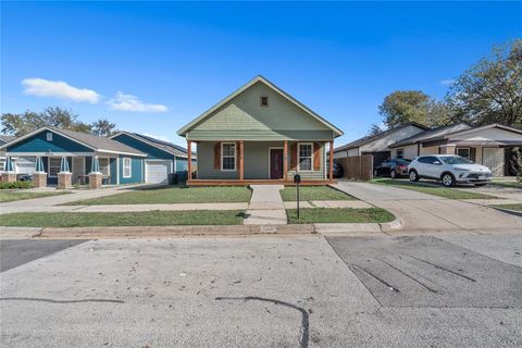 Photo of 1315 Stewart Street, Fort Worth, TX 76104 (MLS # 21118896)