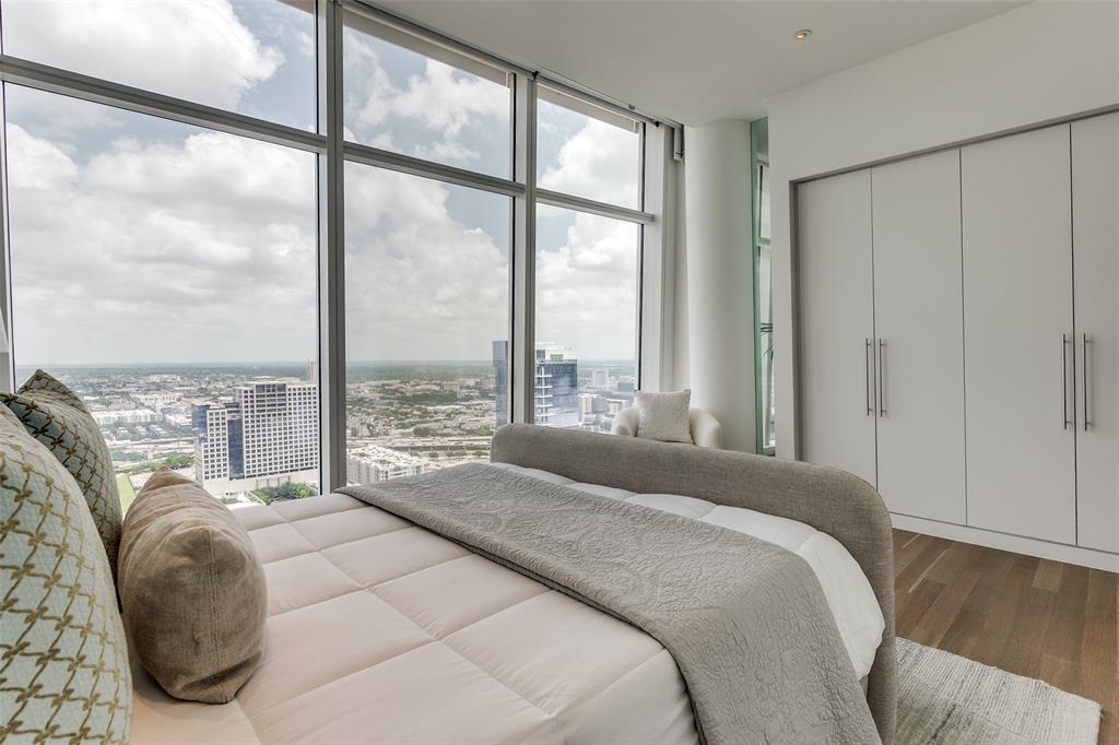 Museum Tower - Residential