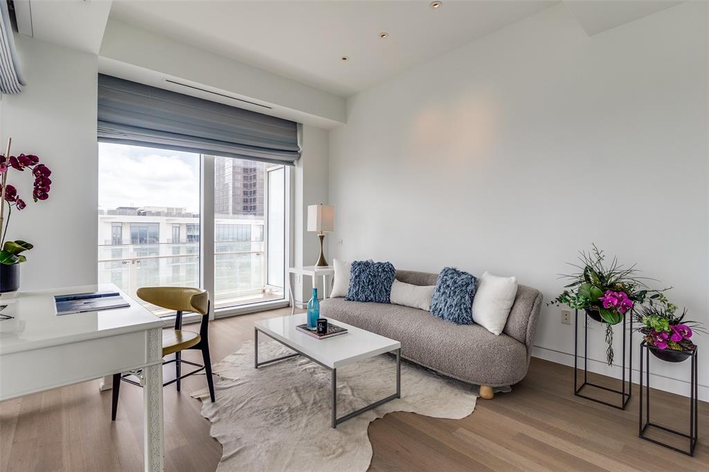 Museum Tower - Residential