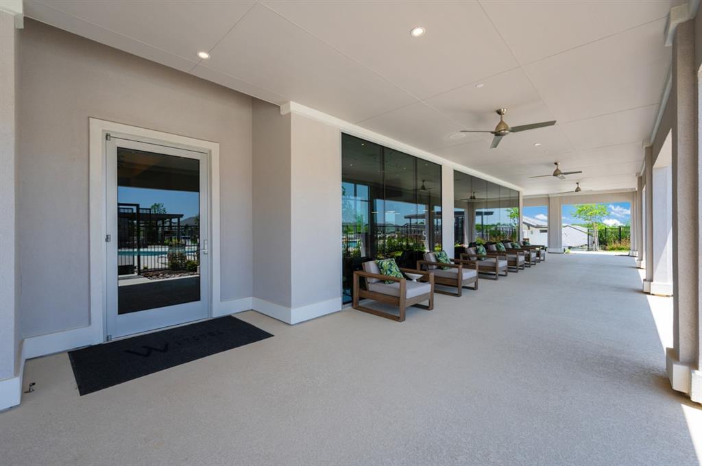 Mansions of Oak Point - Residential Lease