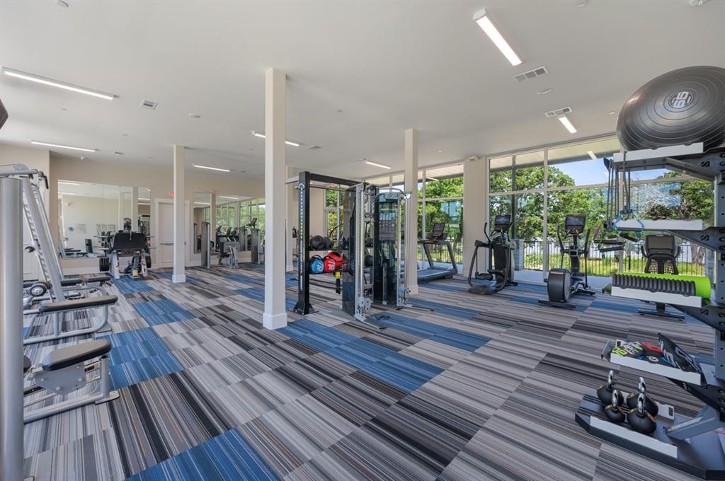 Mansions of Oak Point - Residential Lease