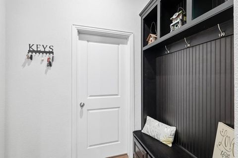 Tiny photo for 1536 Wagon Wheel Way, Krum, TX 76249 (MLS # 21098570)