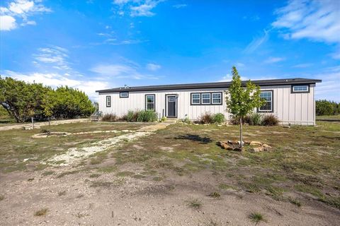 Photo of 2510 County Road 182, Stephenville, TX 76401 (MLS # 21154552)