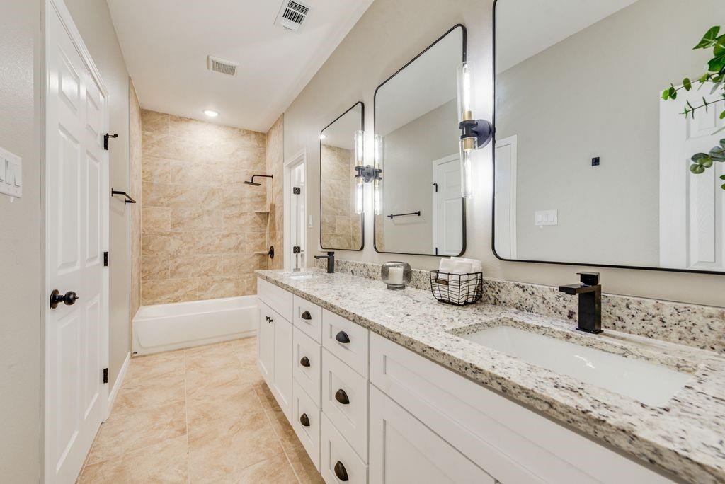 2512 Sheraton Drive
