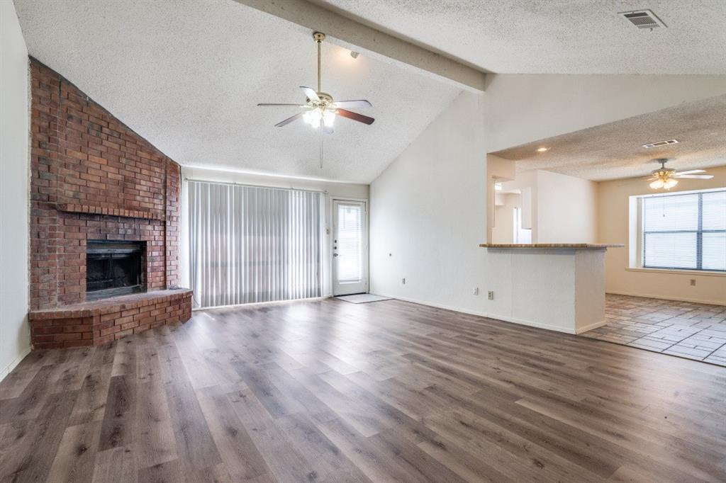 3313 Willowglen Drive