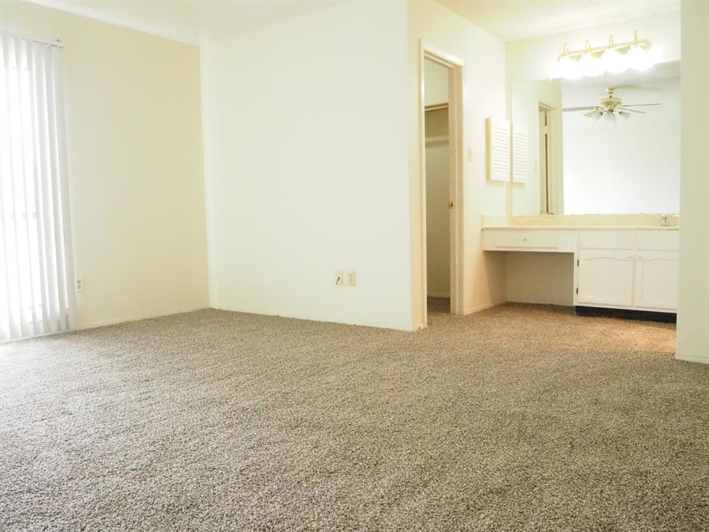 3313 Willowglen Drive