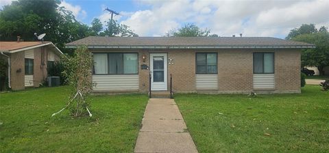 Photo of 1001 W Grubb Drive, Mesquite, TX 75149 (MLS # 21238806)