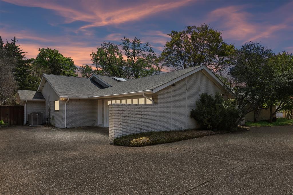 6810 Harvest Glen Drive