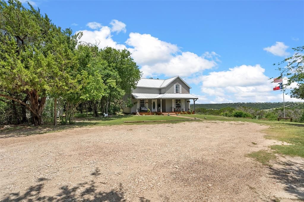Photo of 8395 HIGHWAY 22, Meridian, TX 76665 (MLS # 21301021)