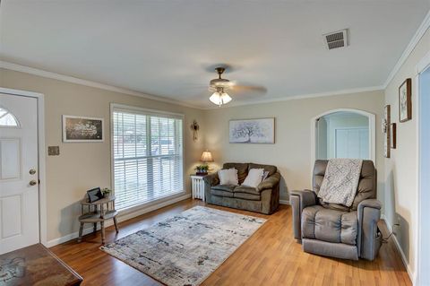 Tiny photo for 123 Taylor Bend Street, Haughton, LA 71037 (MLS # 21197489)