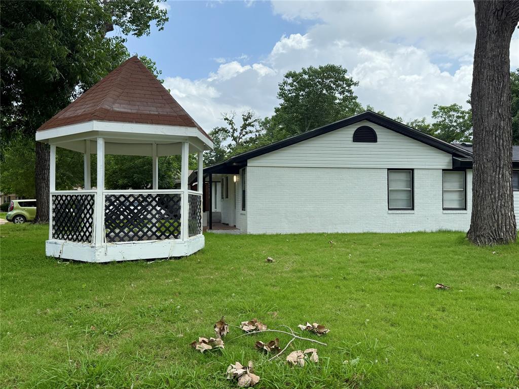 2138 Cambridge Drive