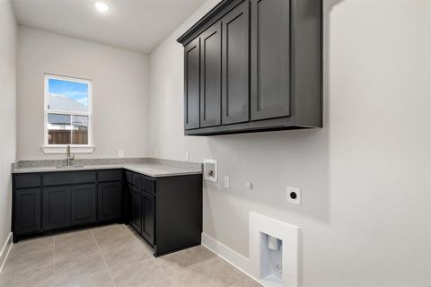 Tiny photo for 6832 Sunset Hills Drive, McKinney, TX 75071 (MLS # 21190335)