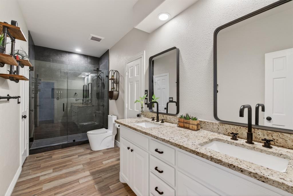 River Oaks Estates - Residential