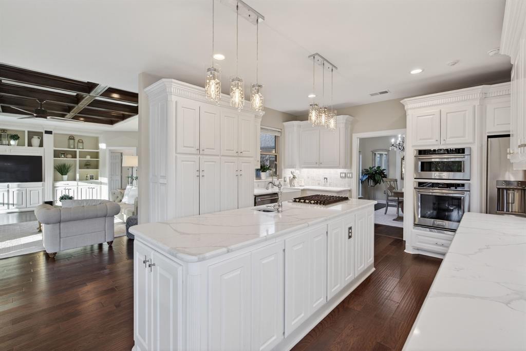 River Oaks Estates - Residential