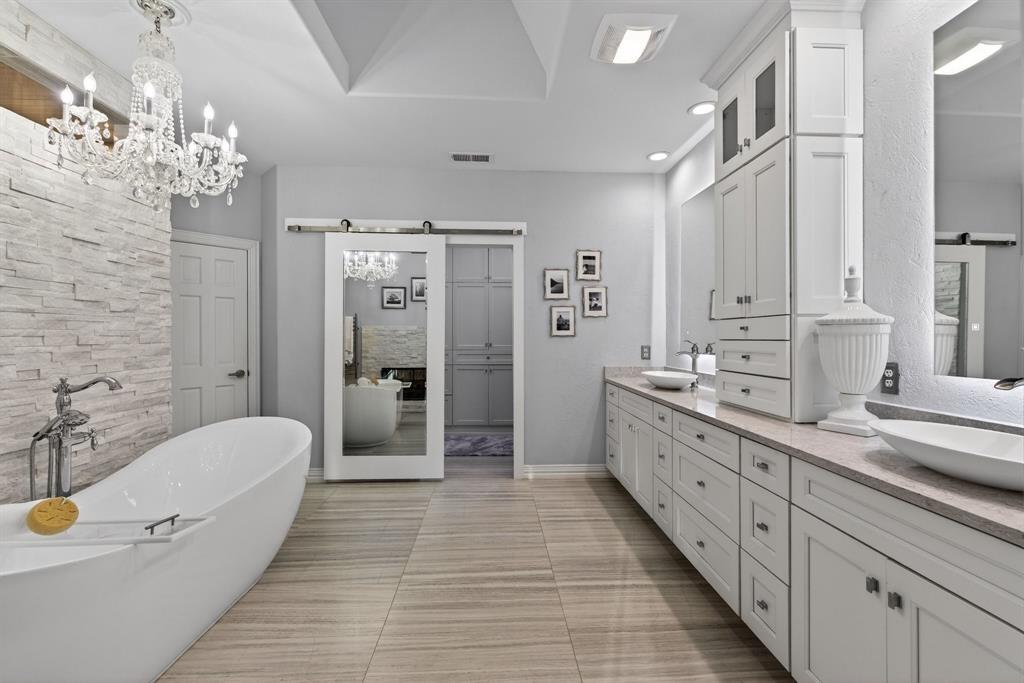 River Oaks Estates - Residential