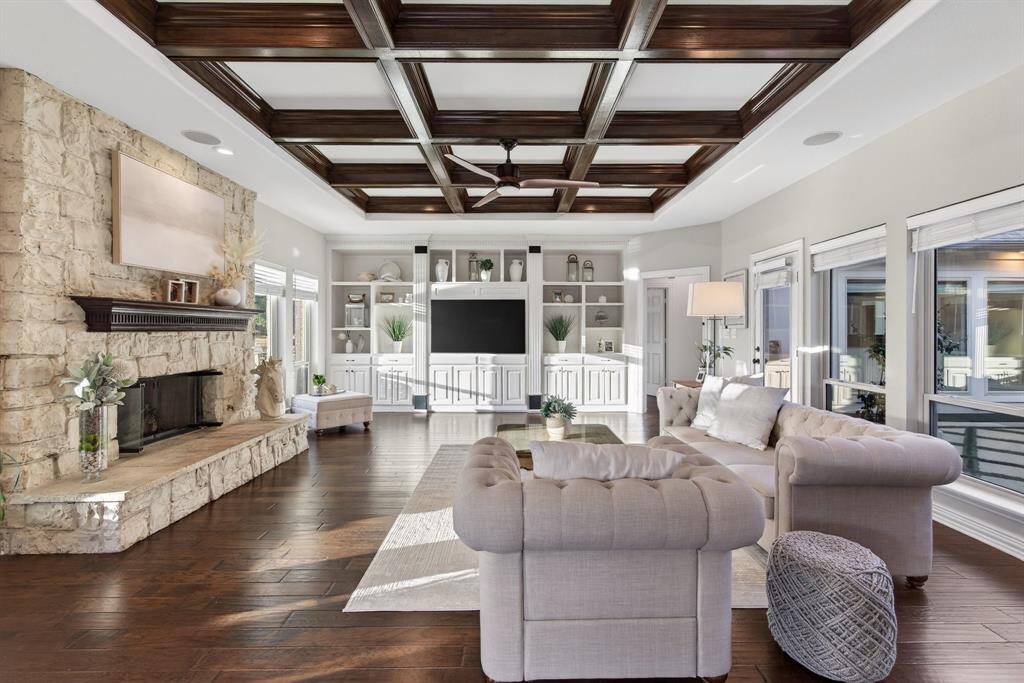 River Oaks Estates - Residential