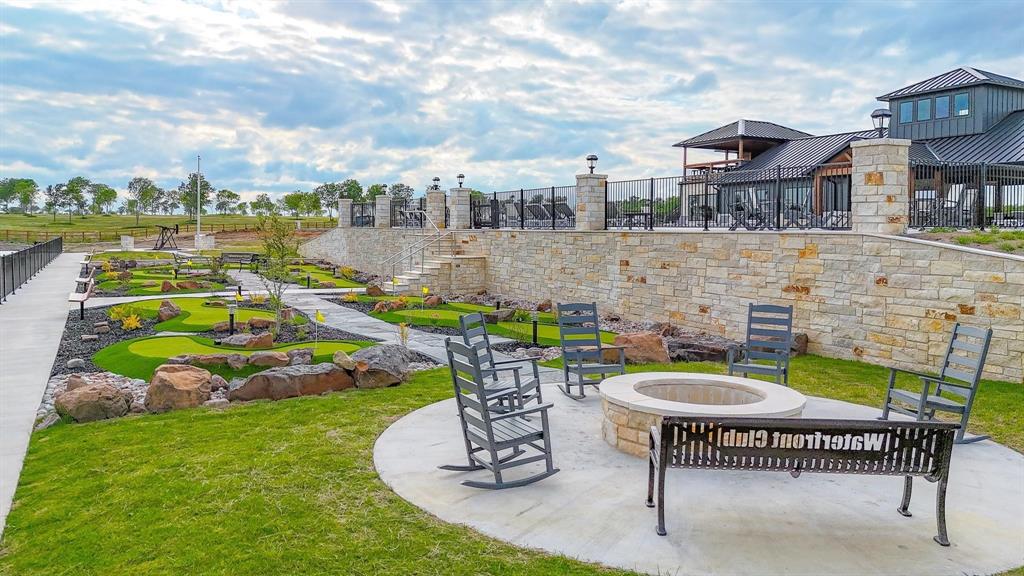 Waterfront Club - Land