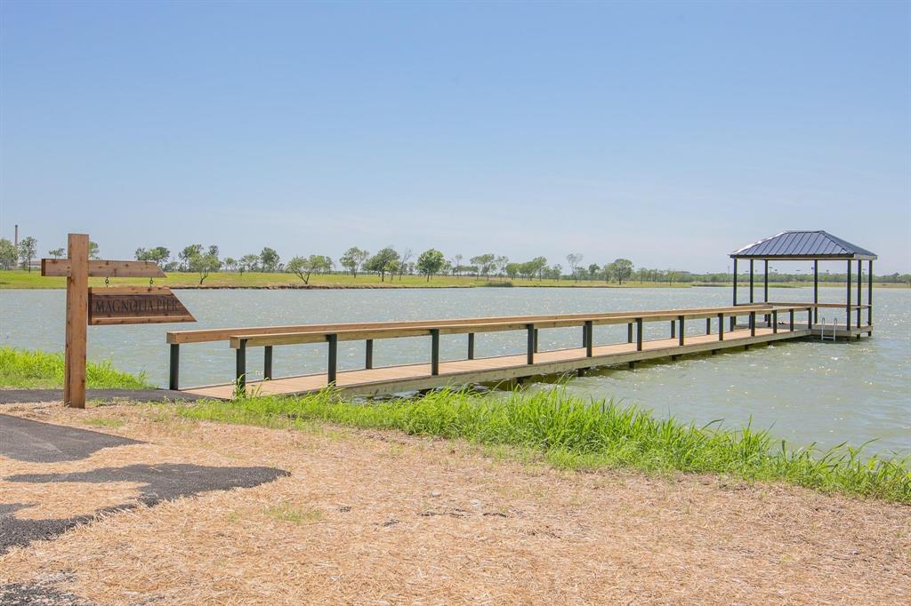 Waterfront Club - Land