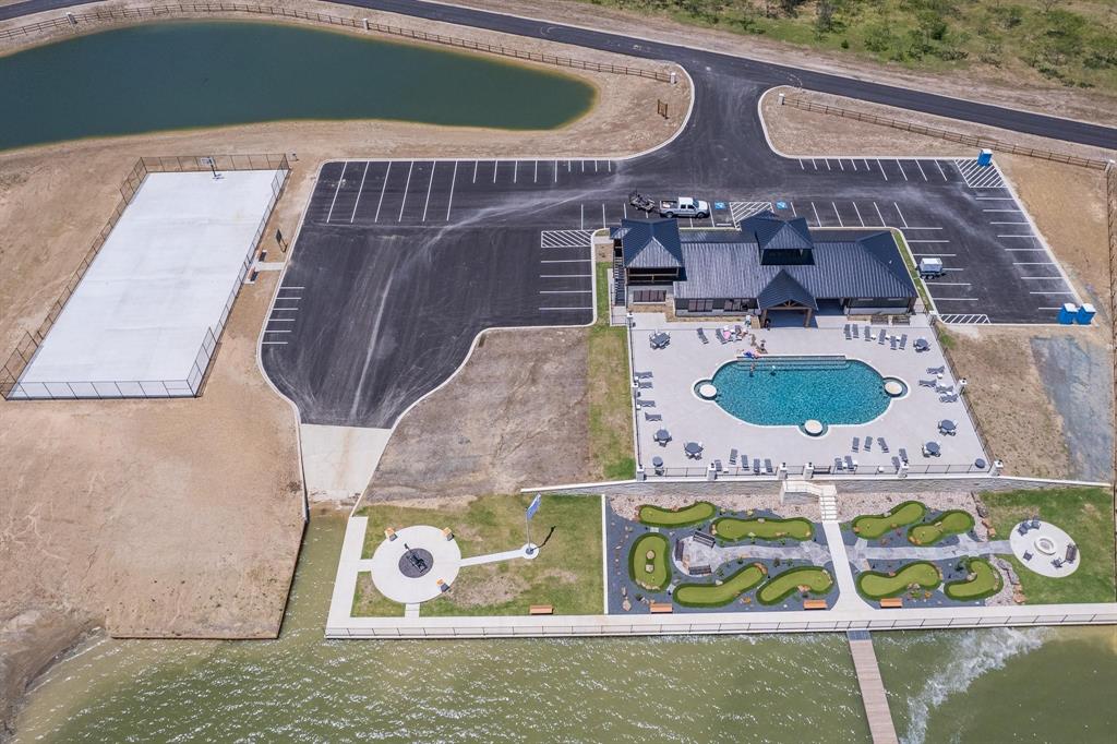 Waterfront Club - Land