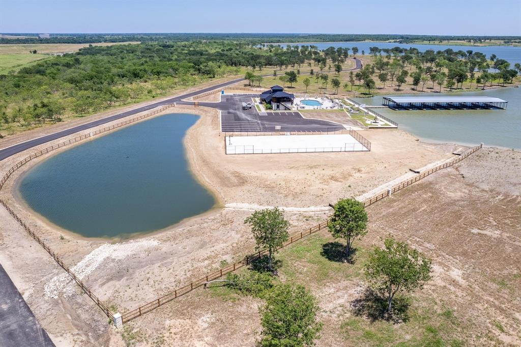 Waterfront Club - Land