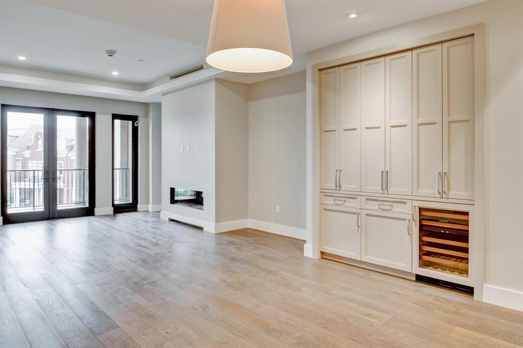 Parkview Condo - Residential