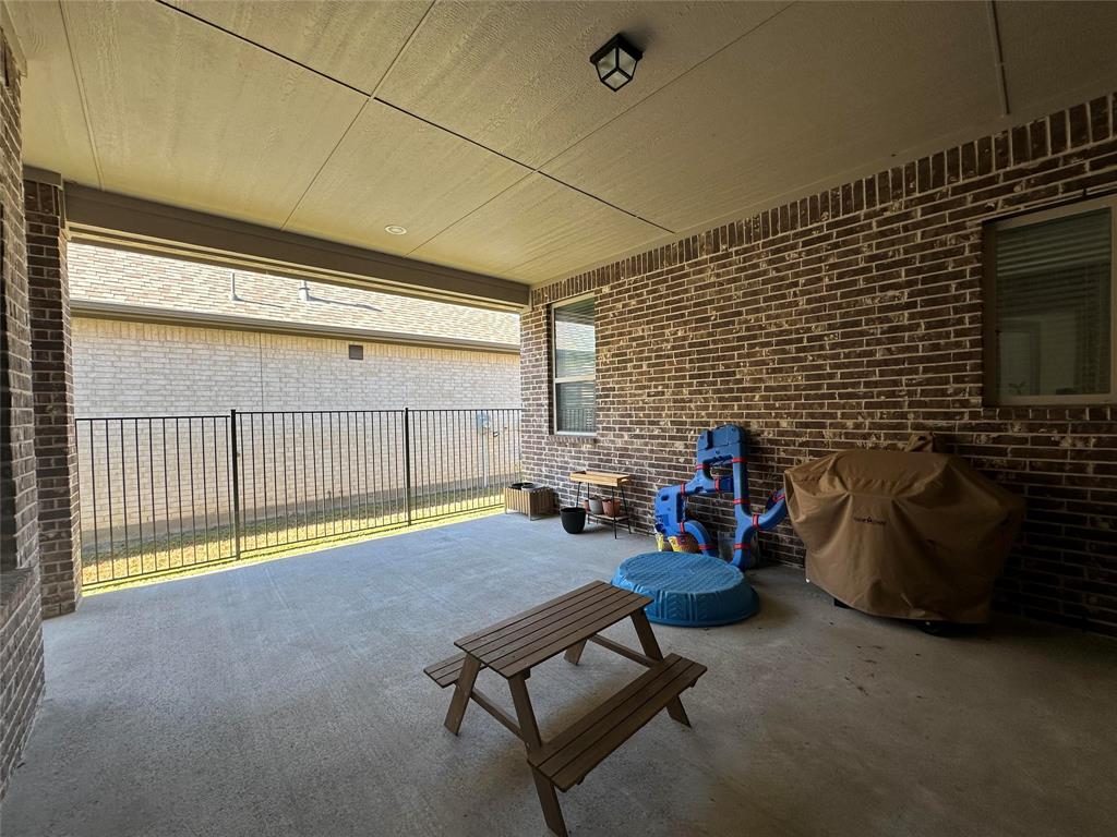 Montgomery Ridge - Residential Lease