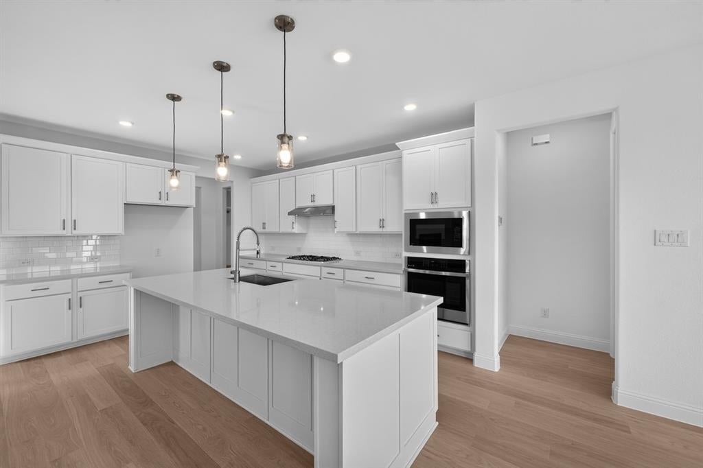 1704 Ambrosia Road
