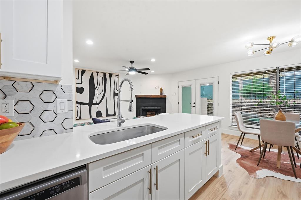 Wedglea Place Condo - Residential