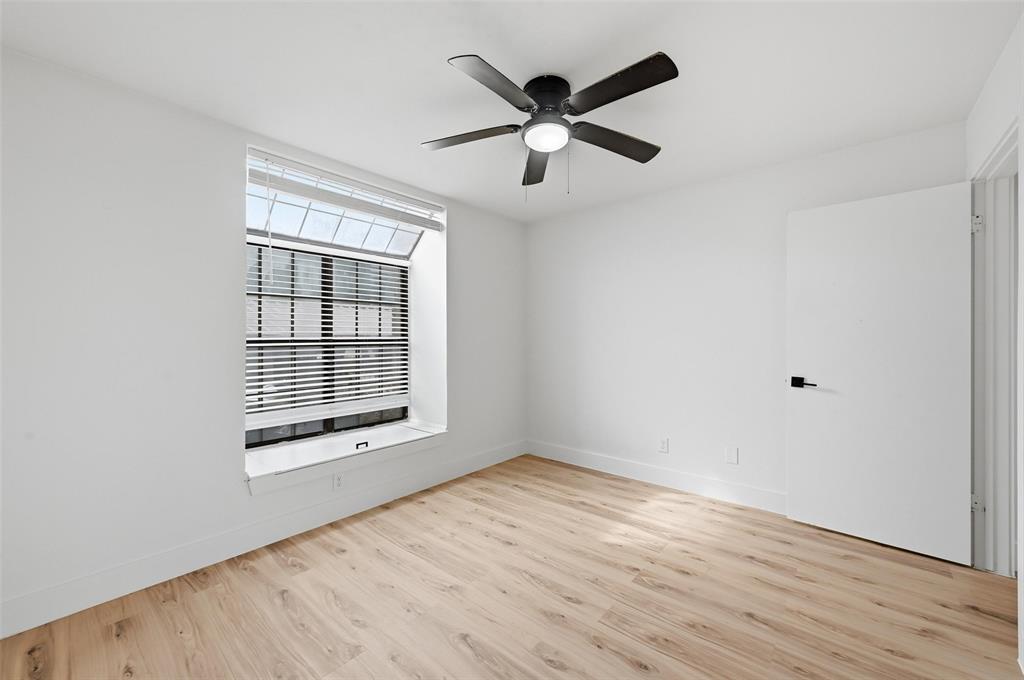 Wedglea Place Condo - Residential