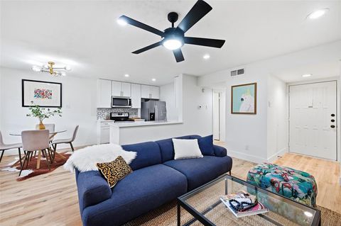 2505 Wedglea Drive 108 Dallas TX 75211