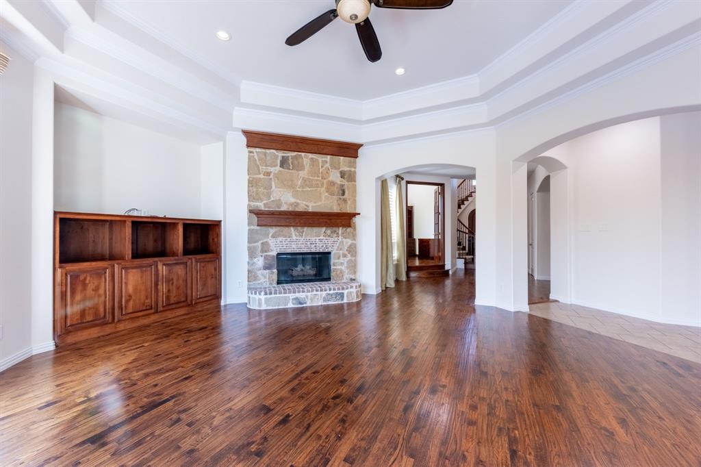 675 Featherstone Drive