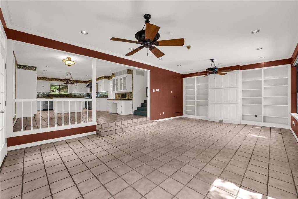 3716 Laguna Vista Drive
