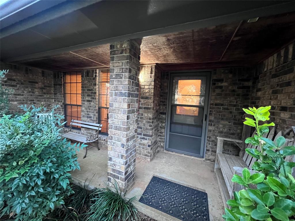 3901 S Nolan River Road