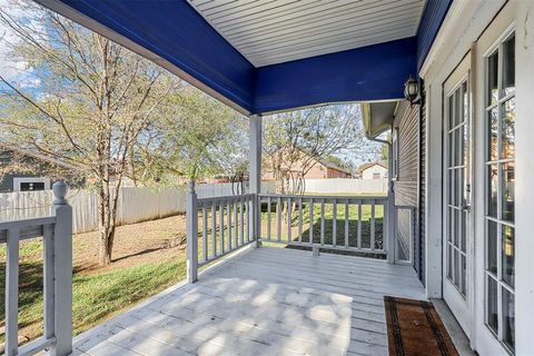 A home in Alvarado