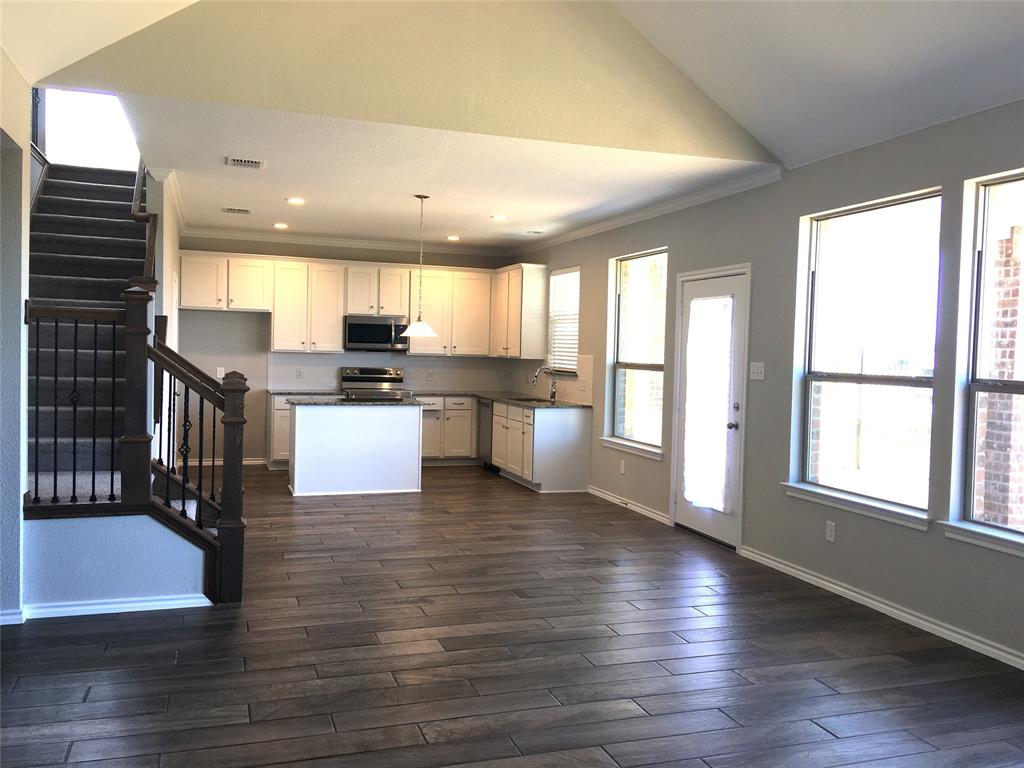 601 Long Prairie Drive