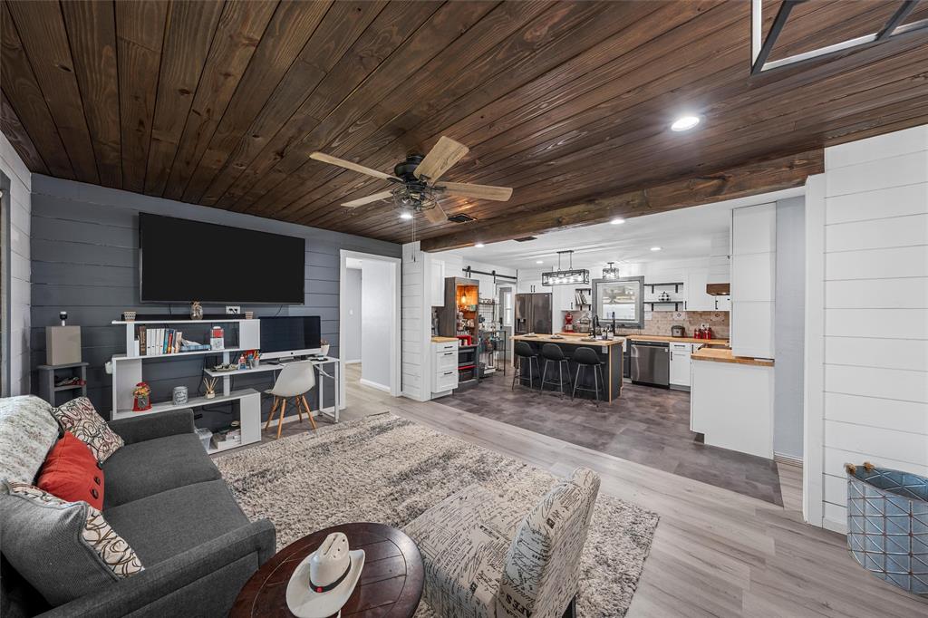 2386 Flat Rock Road