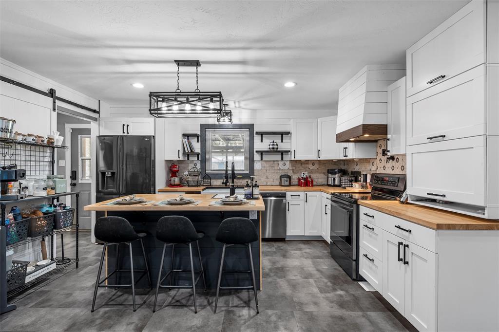 2386 Flat Rock Road