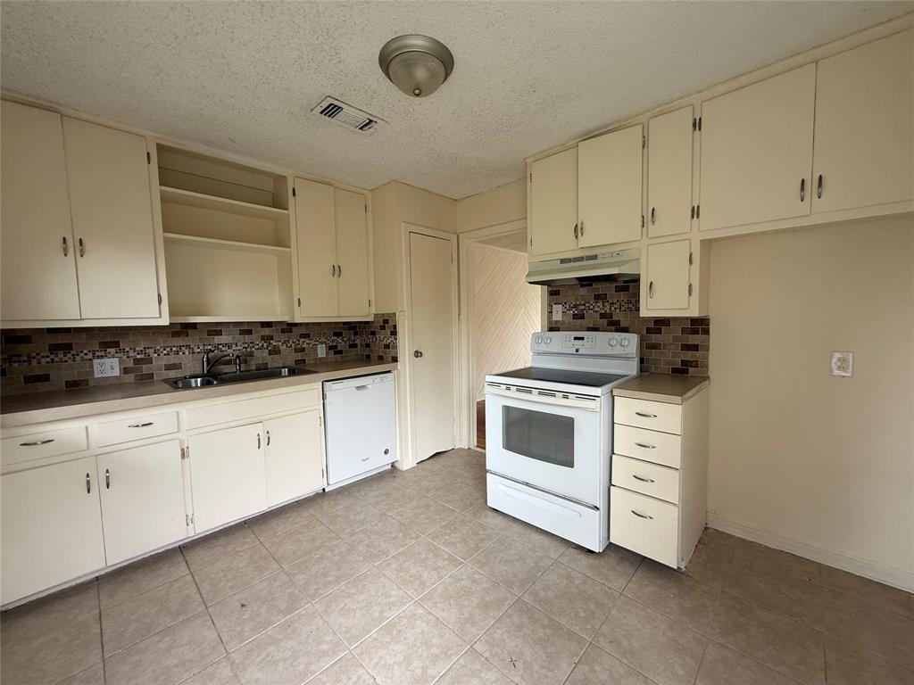 Kellis Park Add - Residential Lease