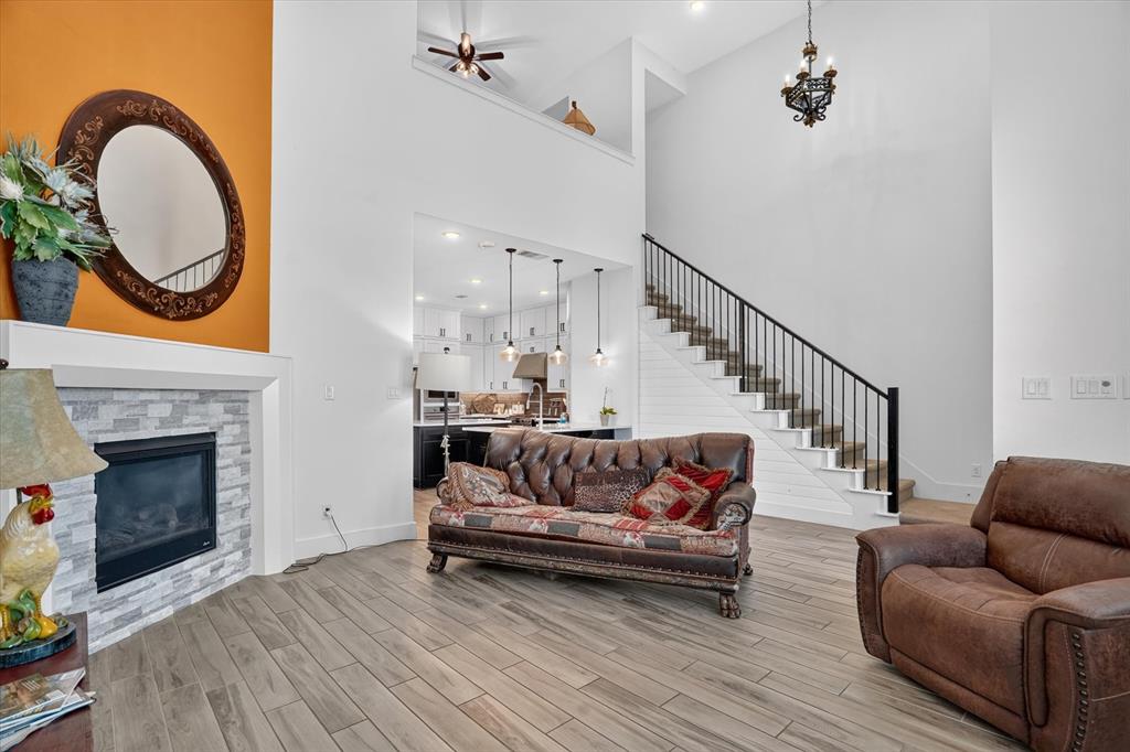 2341 Longspur Drive