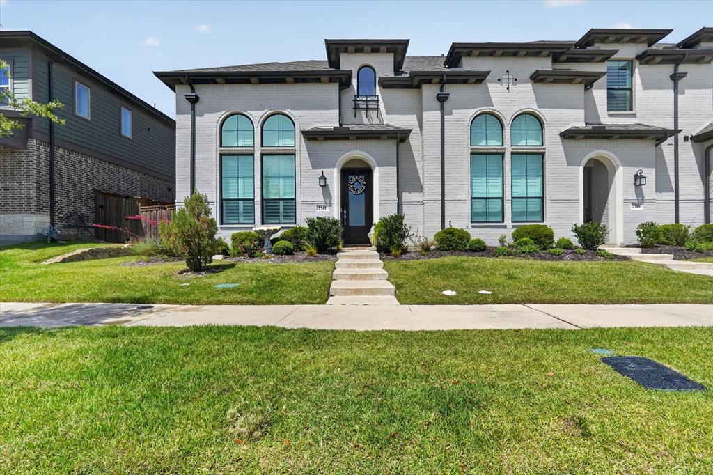 2341 Longspur Drive