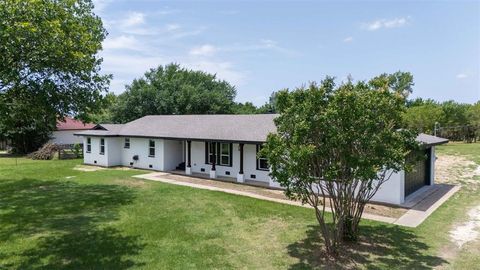 313 County Road 805a Cleburne TX 76031