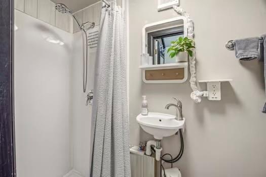 Rolling Hills Shrs Sec B - Residential Income