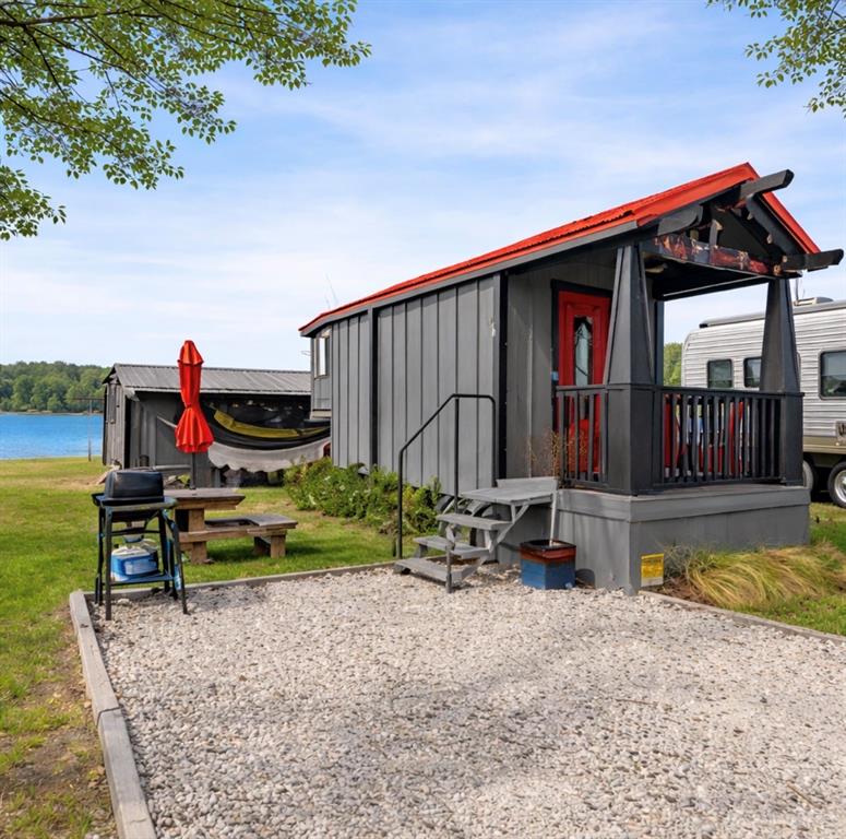 Rolling Hills Shrs Sec B - Residential Income