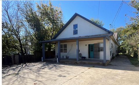 3733 Alsbury Street Dallas TX 75216