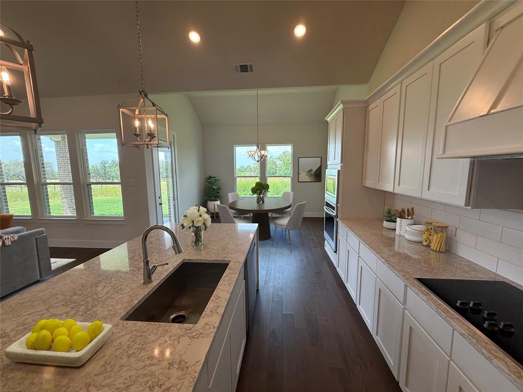 1300 Green Ridge