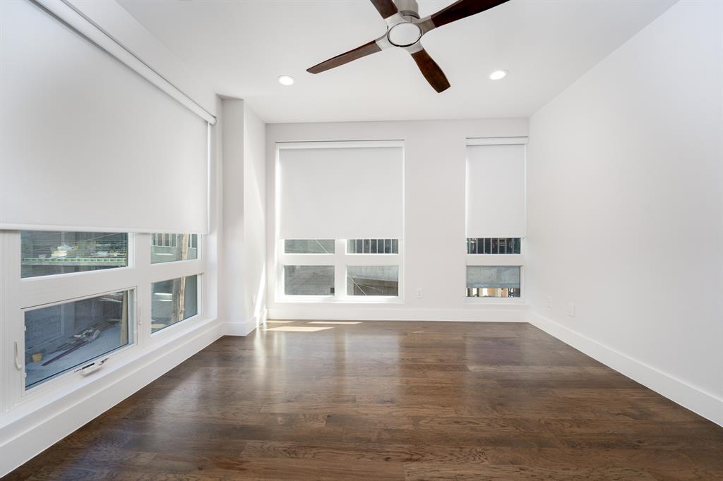 HALL AND NOBLE - Residential Lease