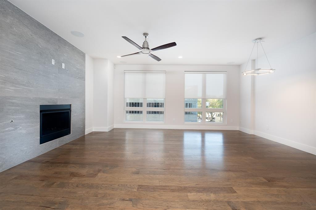 HALL AND NOBLE - Residential Lease