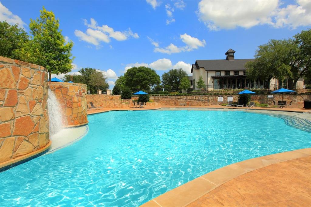 Mustang Lakes - Residential