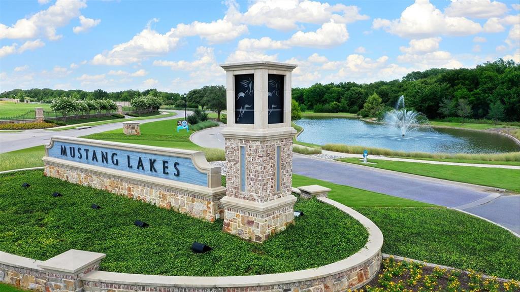 Mustang Lakes - Residential