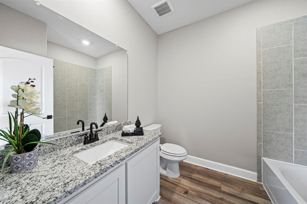 Vista West II - Residential